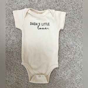 TENTH & PINE “Dada’s Little Love” Onesie 🖤 | Size 0-3m